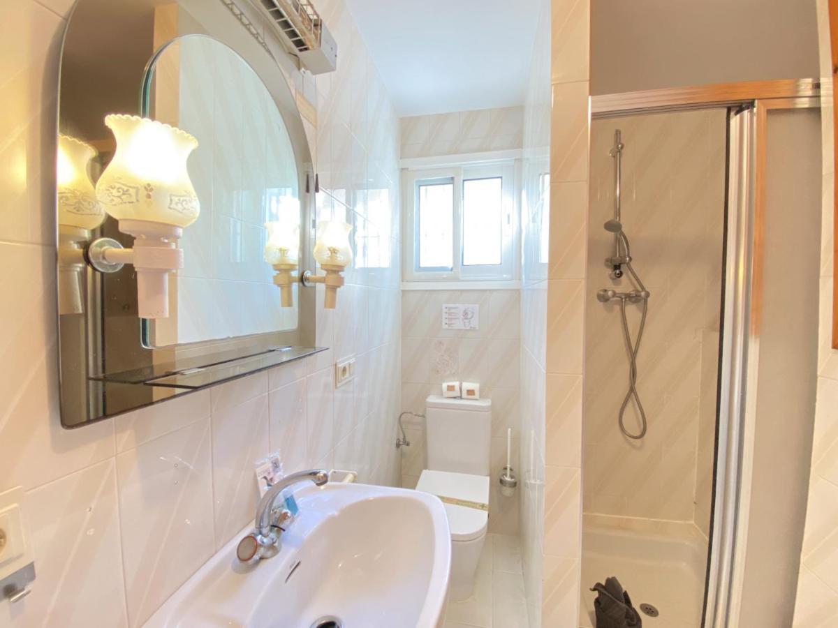 Villa Sandra Al Fresco Apartment Нерха Екстериор снимка