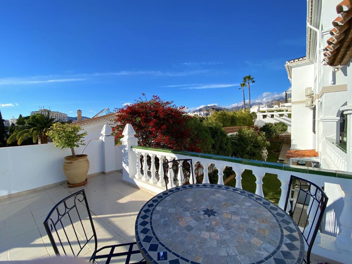 Villa Sandra Al Fresco Apartment Нерха Екстериор снимка