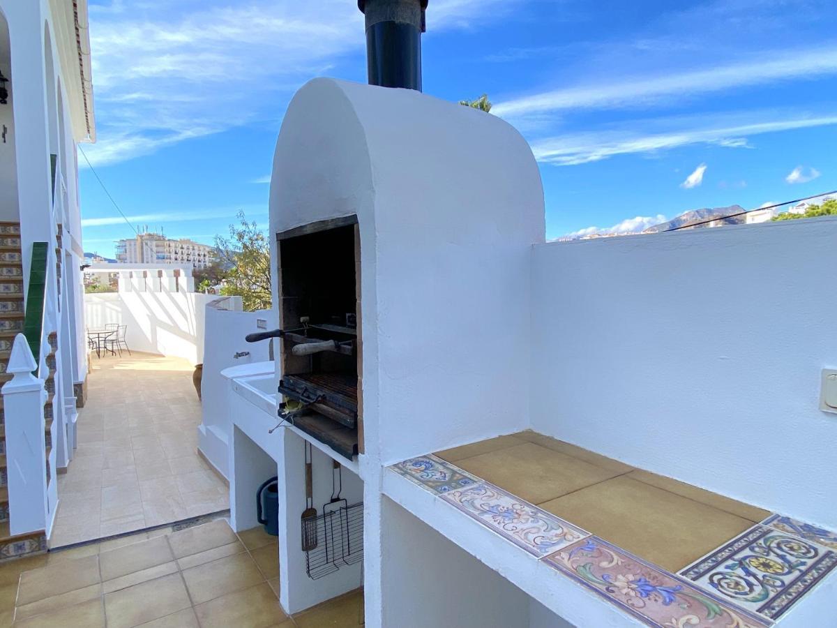 Villa Sandra Al Fresco Apartment Нерха Екстериор снимка