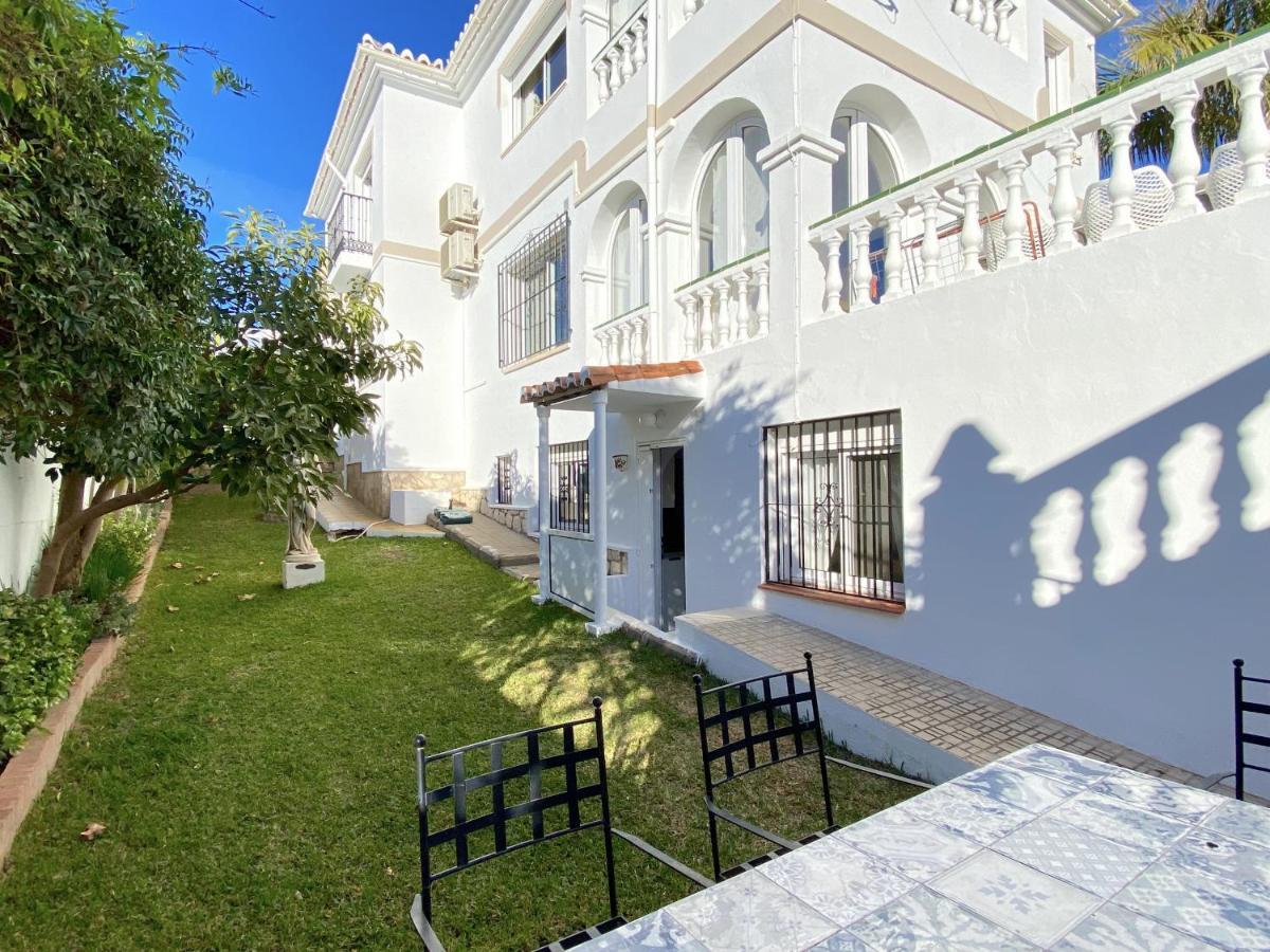 Villa Sandra Al Fresco Apartment Нерха Екстериор снимка